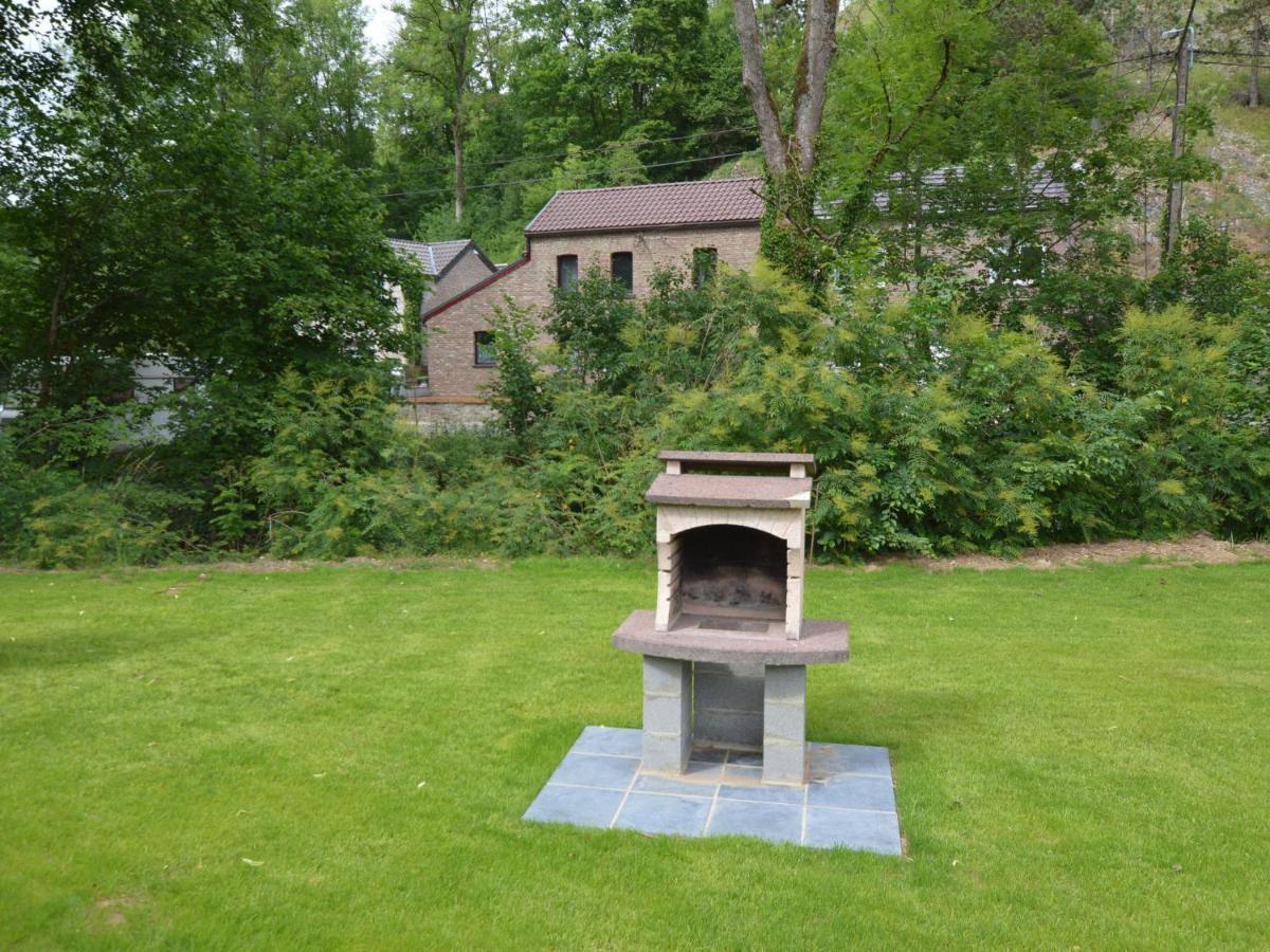 Chalet Near Ourthe River And The City Of Durbuy Vieuxville Extérieur photo
