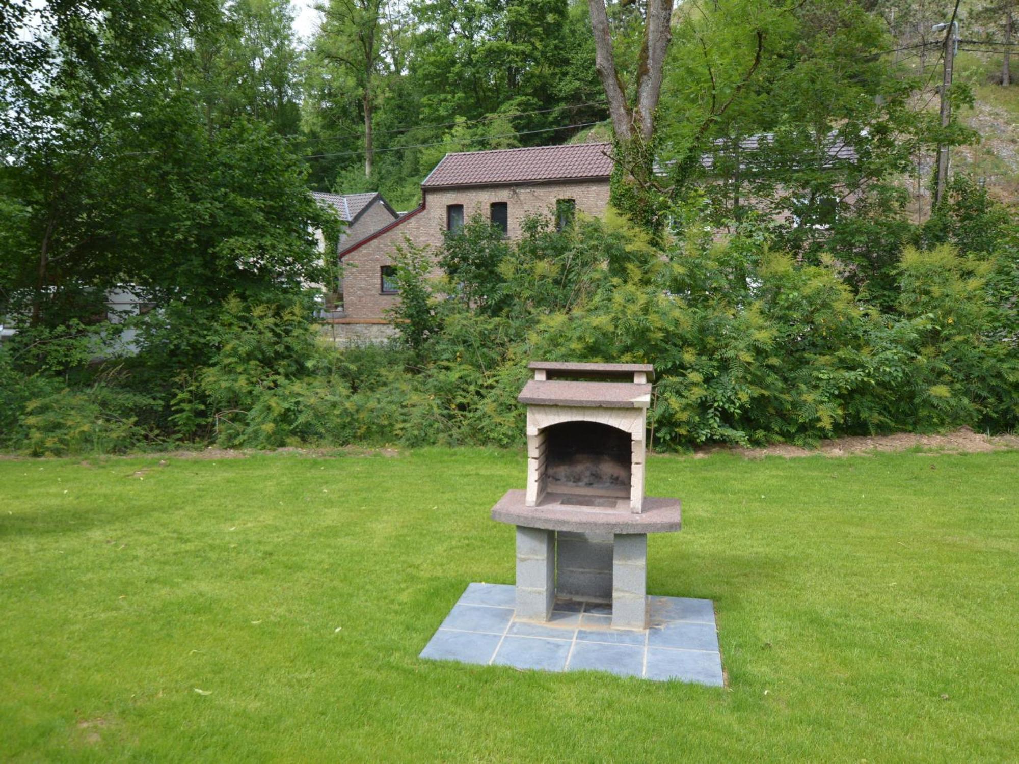 Chalet Near Ourthe River And The City Of Durbuy Vieuxville Extérieur photo